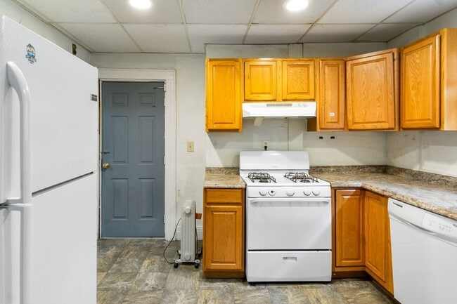 Photo - 822 Westcott St Apartment