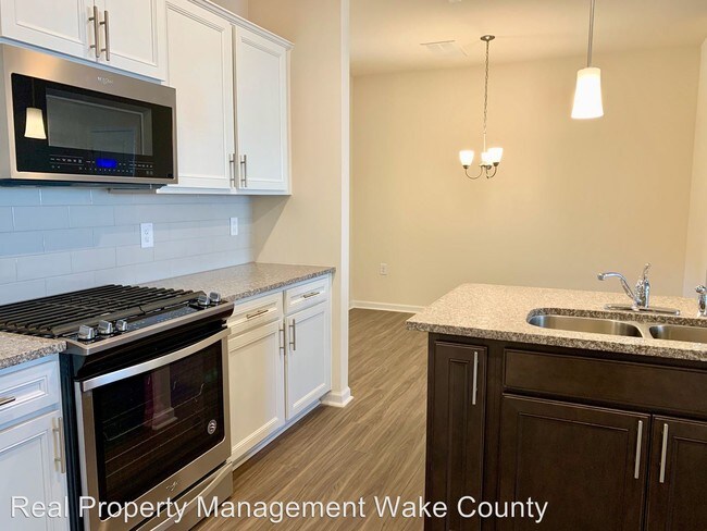 Building Photo - 3 br, 2.5 bath House - 107 Lafferty Street