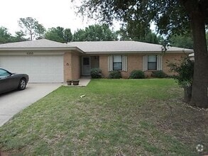 Building Photo - 5233 Deerwood Ln