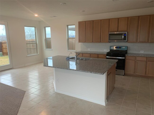 Building Photo - 25418 Trinity Oakley Ct