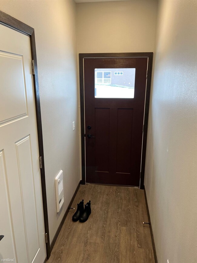 Foto del edificio - 3 br, 2.5 bath Townhome - Benson Courtyard...