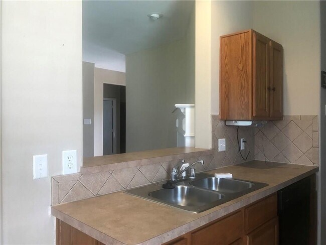 Foto del edificio - 4013 Shady Meadow Ln