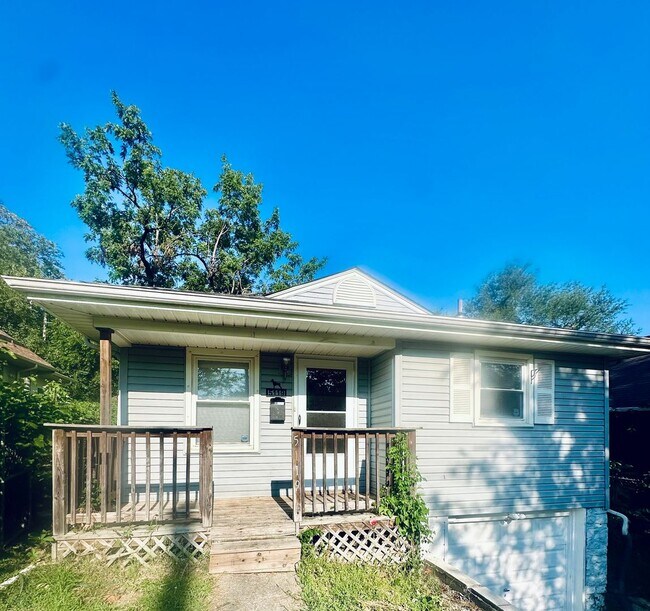 Foto del edificio - ***1/2 OFF FIRST MONTH’S RENT***Midtown 3 Bedroom 1 Bath Home For Rent