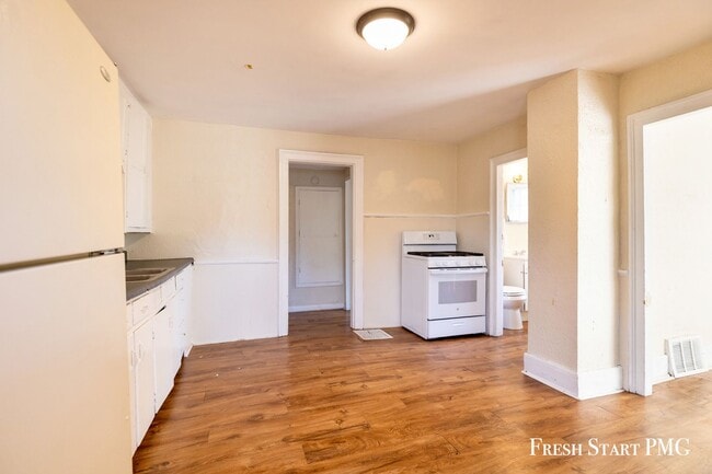 Building Photo - 177 McLaughlin Ave