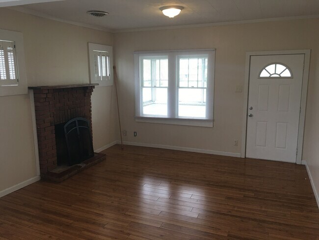 Building Photo - 1836 Dogwood Ridge Rd