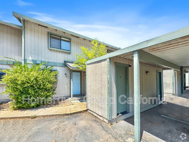 Building Photo - 3061 Garden Cir