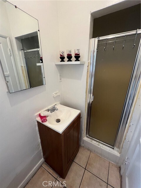 Foto del edificio - 1422 W 84th Pl
