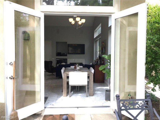 Foto del edificio - 3 br, 3 bath Condo - 77 Lessay