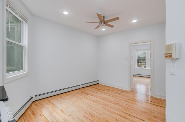 Building Photo - 1058 Avenue C