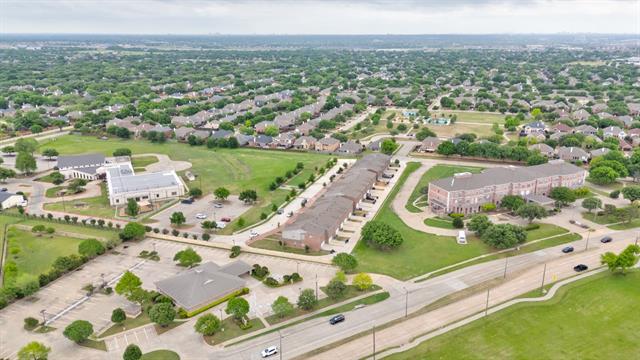 Foto del edificio - 6043 Rivendell Dr