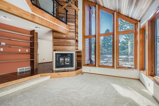 Building Photo - 1996 Hardscrabble Pl