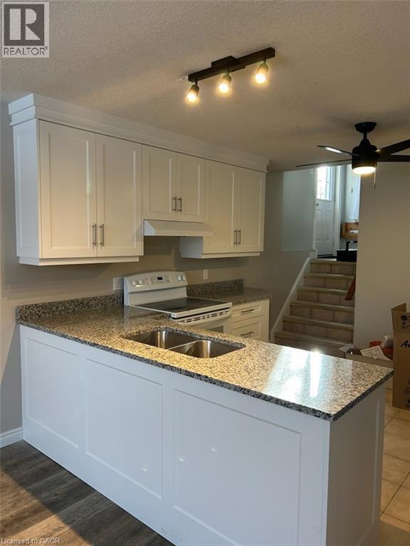 Building Photo - 6 Smetana Dr