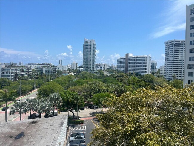 Foto del edificio - 3 Island Ave