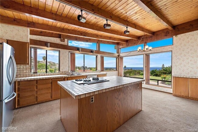 Building Photo - 2 br, 2.5 bath House - 205 Cerrito Cielo