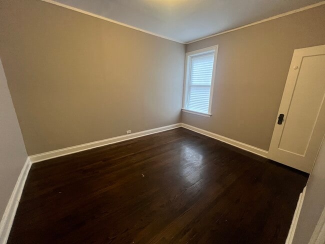 Foto del edificio - 8123 S Maryland Ave