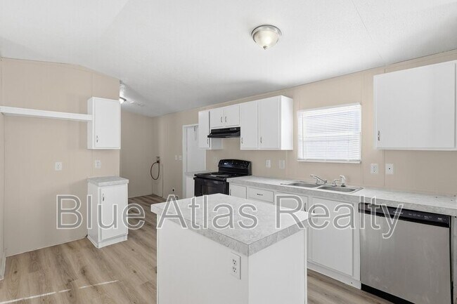 Foto del edificio - 825 Dawn Light Dr