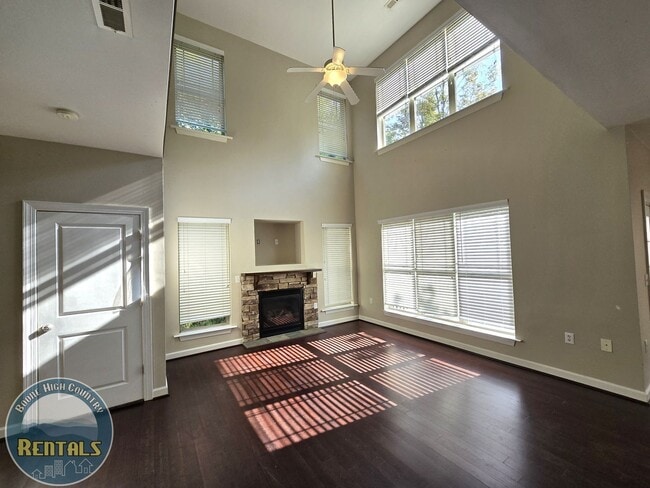 Building Photo - 194 Azor Ct