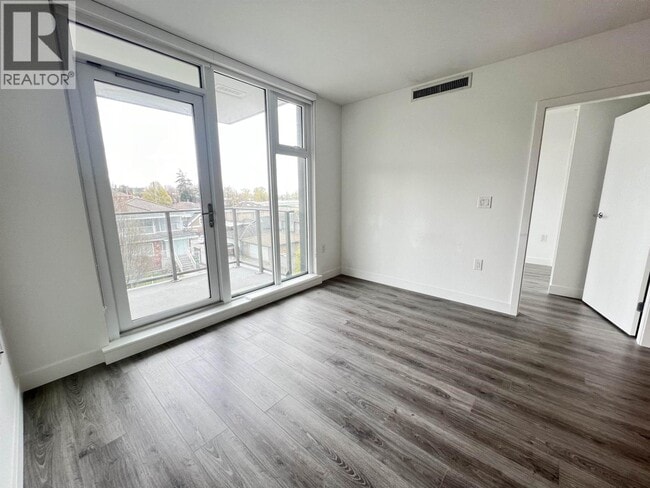 Building Photo - 8121 Chester St