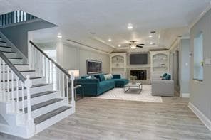 Building Photo - 911 Montview Dr