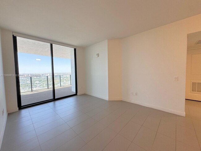 Foto del edificio - 1600 NE 1st Ave