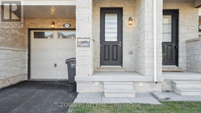 Building Photo - 1406 Almonte Dr