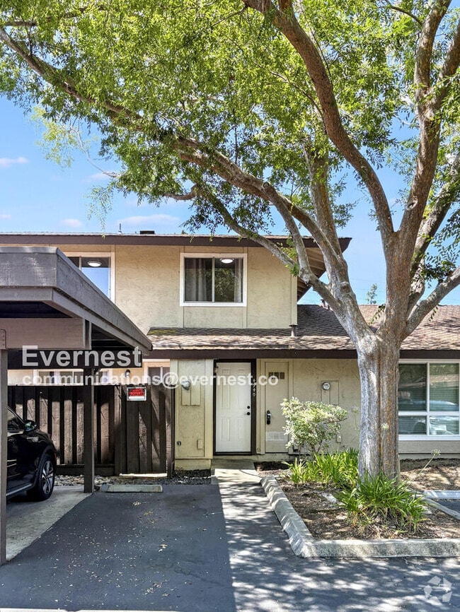 Building Photo - 4940 Poplar Terrace
