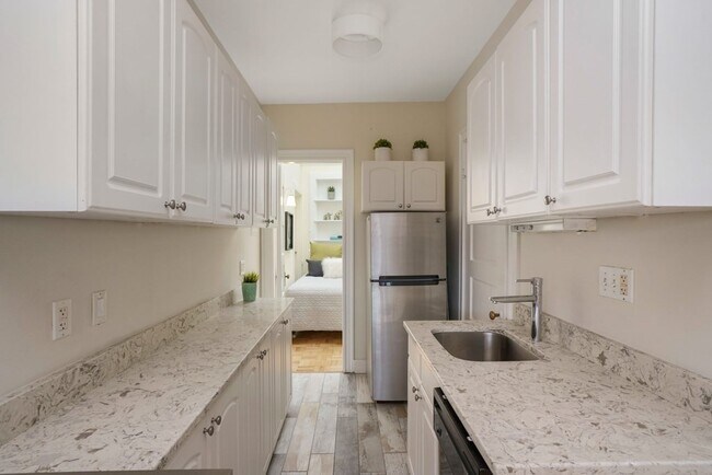 Foto del edificio - 347 Beacon St