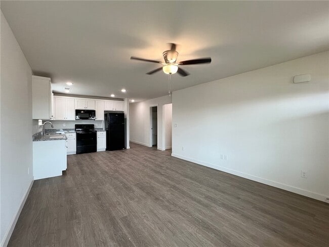 Building Photo - 6813 Toby St
