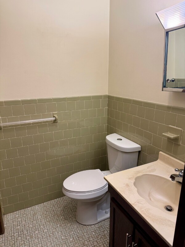 Foto del edificio - 1616 Spring Valley Dr