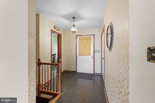 Foto del edificio - 24620 Marlboro Dr