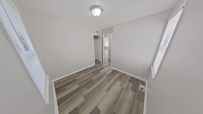 Foto del edificio - "3-Bedroom Home in Roseville - Spacious 1294 Sq Ft Comfort!"