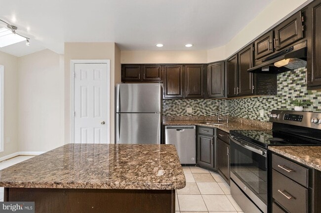 Foto del edificio - 20324 Cedarhurst Way