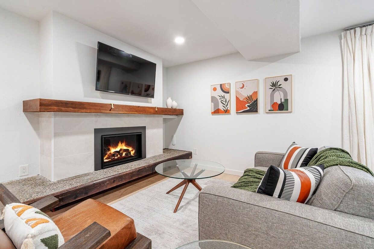 Foto principal - 4375 Fernbrook Dr