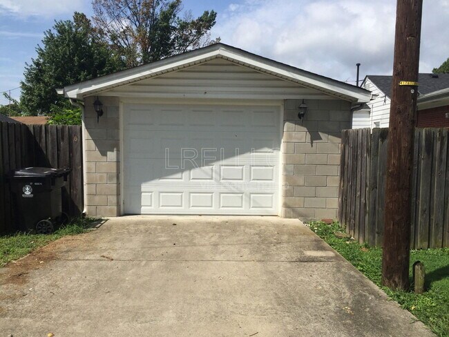 Foto del edificio - 1400 Sale Ave