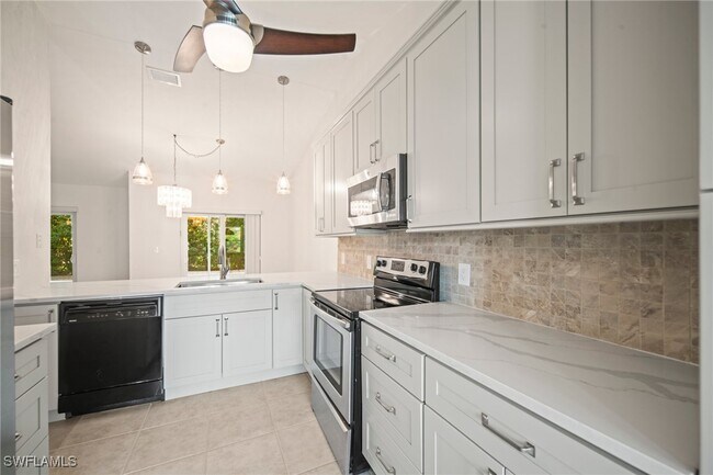Foto del edificio - 13230 Heather Ridge Loop