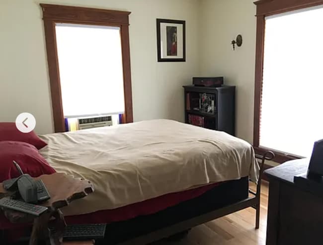 Building Photo - 301 W Illinois St