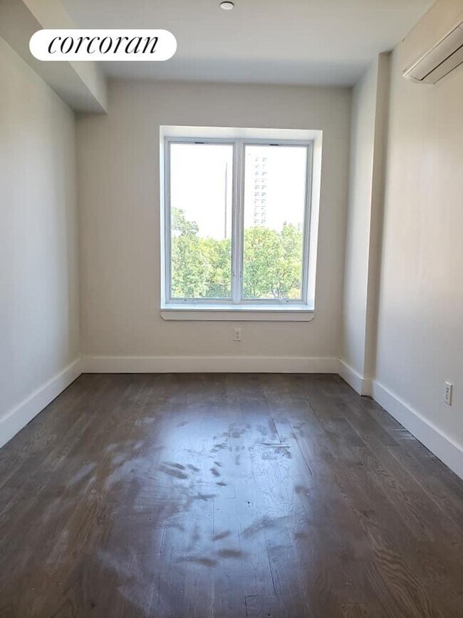 Foto del edificio - 532 E 142nd St