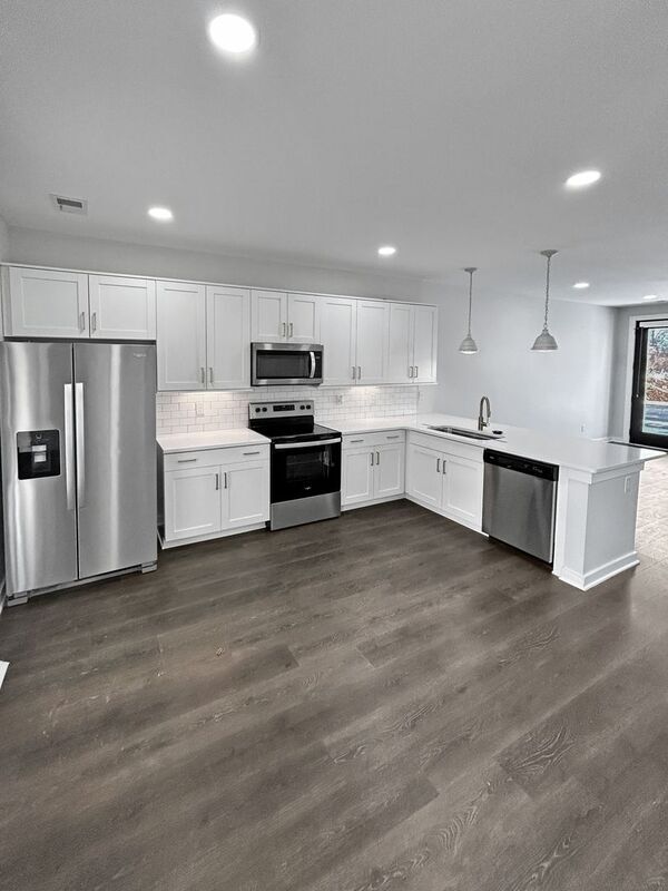 Building Photo - 614 Mason Ward Pl