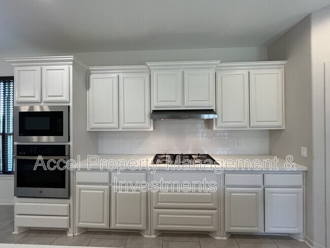 Foto del edificio - 3302 Oriole Dr