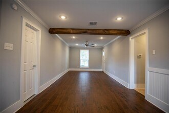 Building Photo - 4419 Reynaldo Dr