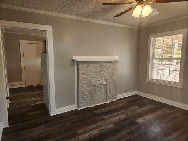Building Photo - 1020 Boggs Street, Anderson, SC