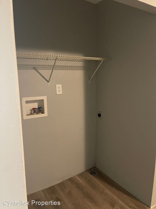 Foto del edificio - 4 br, 2.5 bath House - 205 Western Ave