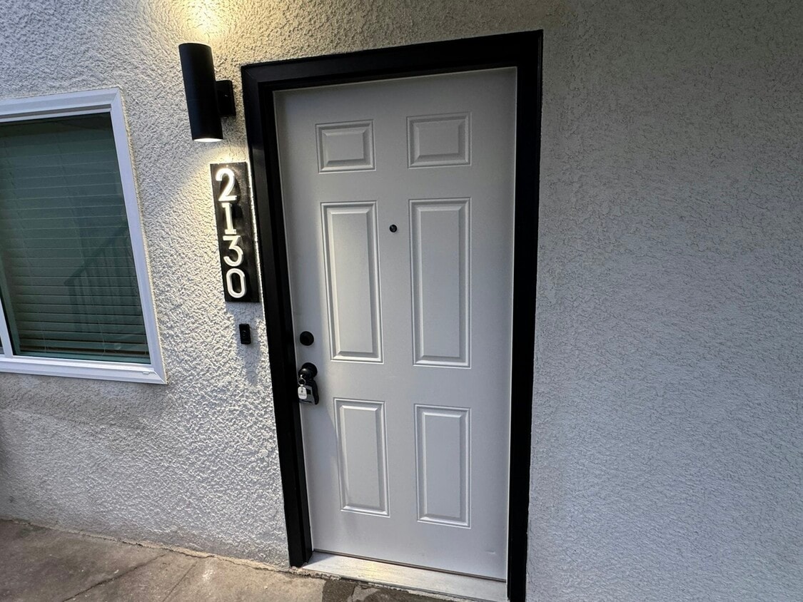 Primary Photo - 2118 N Glenn Ave