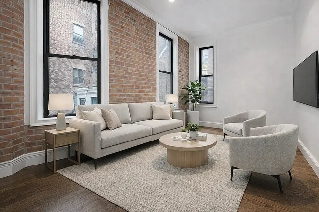 Building Photo - 223 Mott St