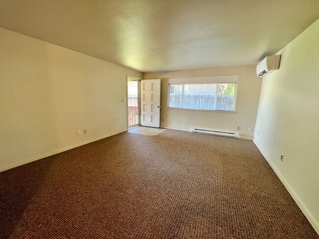Foto del edificio - 1104 E 14th Ave
