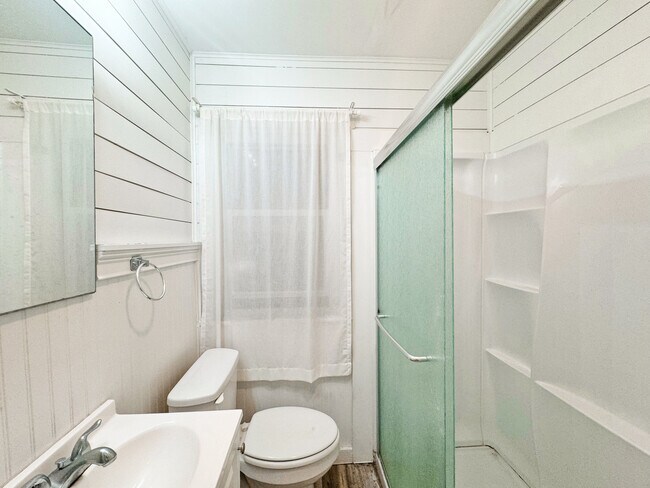 Foto del edificio - 5846 Alderson St