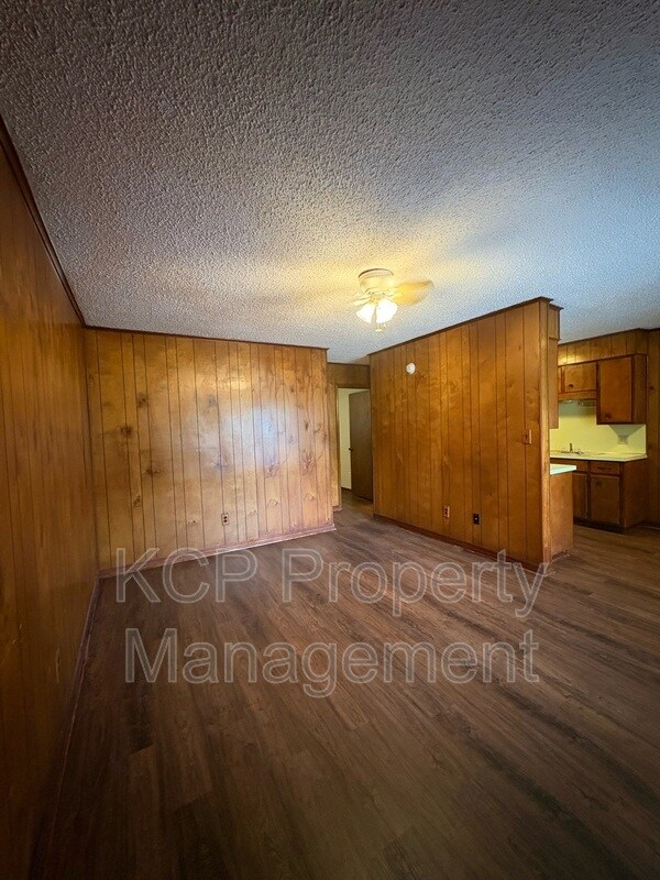 Foto del edificio - 1007 Cedar St