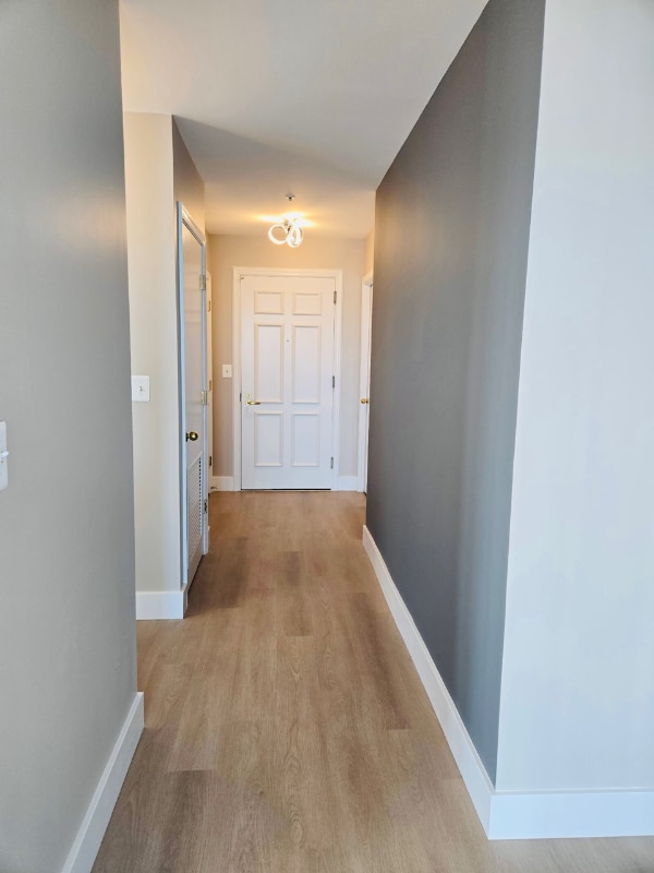 Building Photo - 100 Harborview Dr