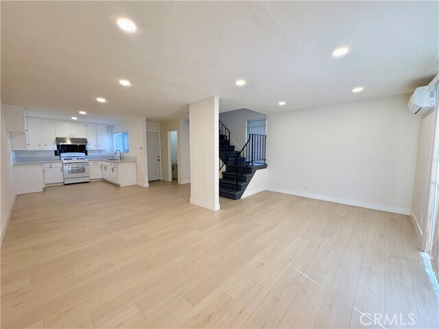 Foto del edificio - 660 E 6th St