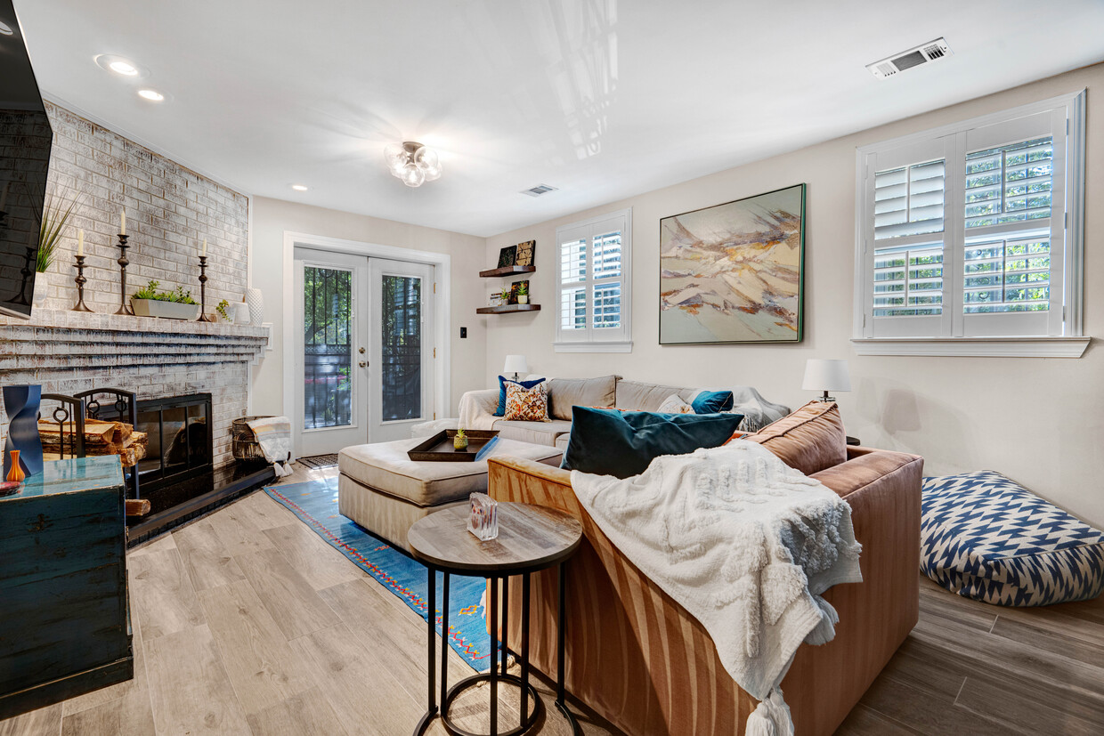 Foto principal - 4001 16th St NW